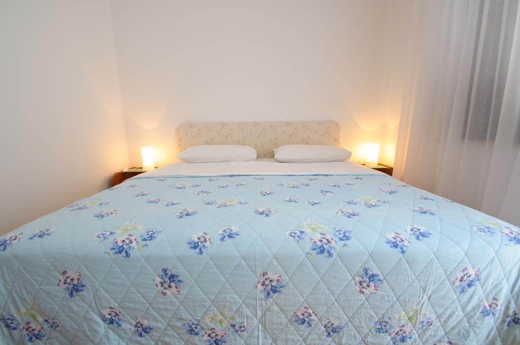 Hella Apartments Trogir Room photo